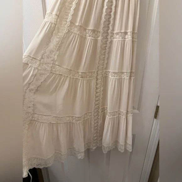 Reformation Maevie Skirt size 4